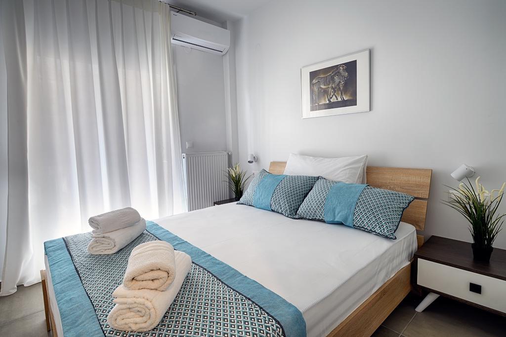 Heliconia Deluxe Apt Must